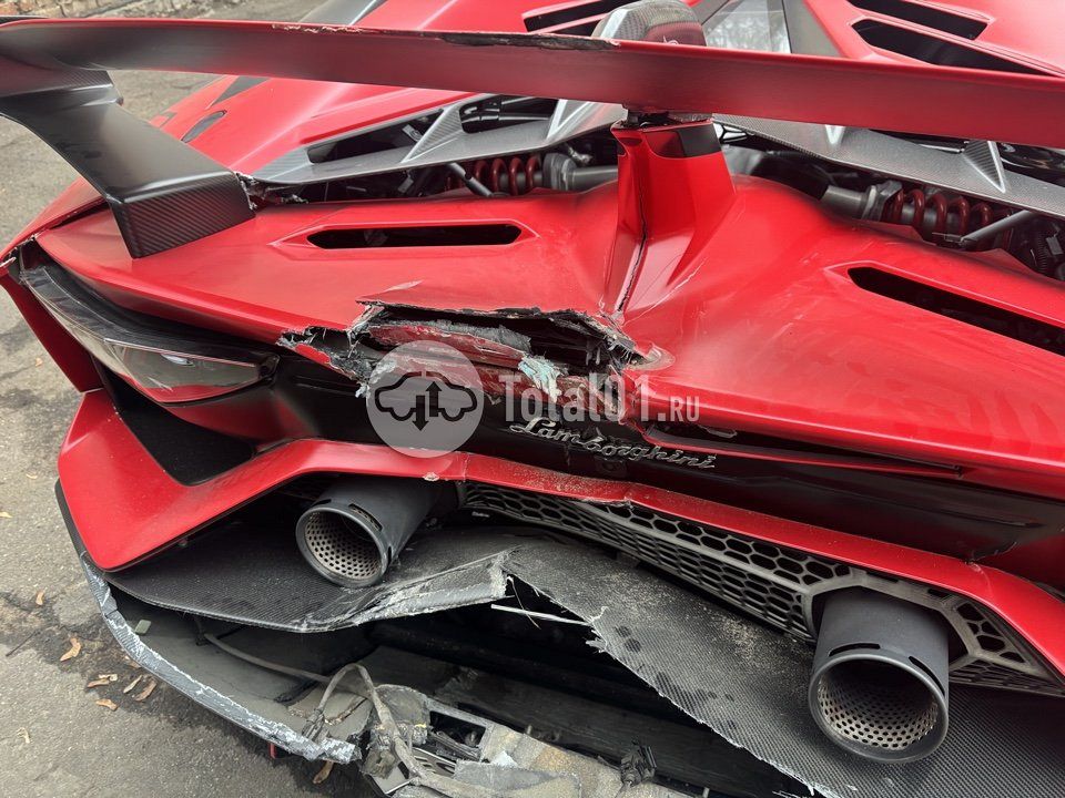 Фото Lamborghini Aventador 54