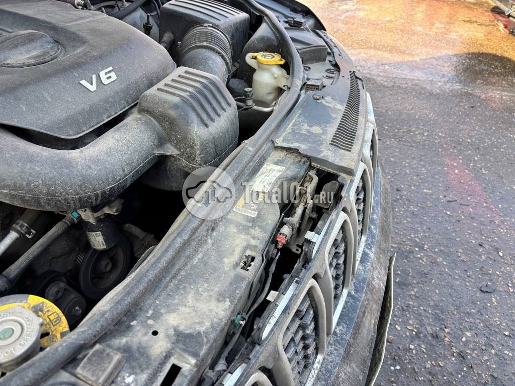 Фото Jeep Grand Cherokee 32