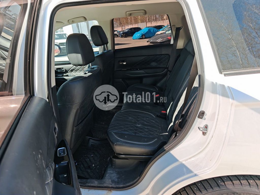 Фото Mitsubishi Outlander Sport 78