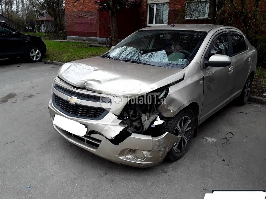 Фото Chevrolet Cobalt 4