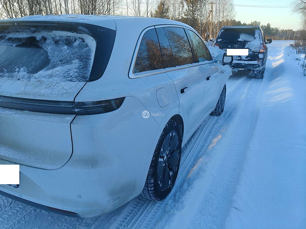 Фото Lixiang L6 26