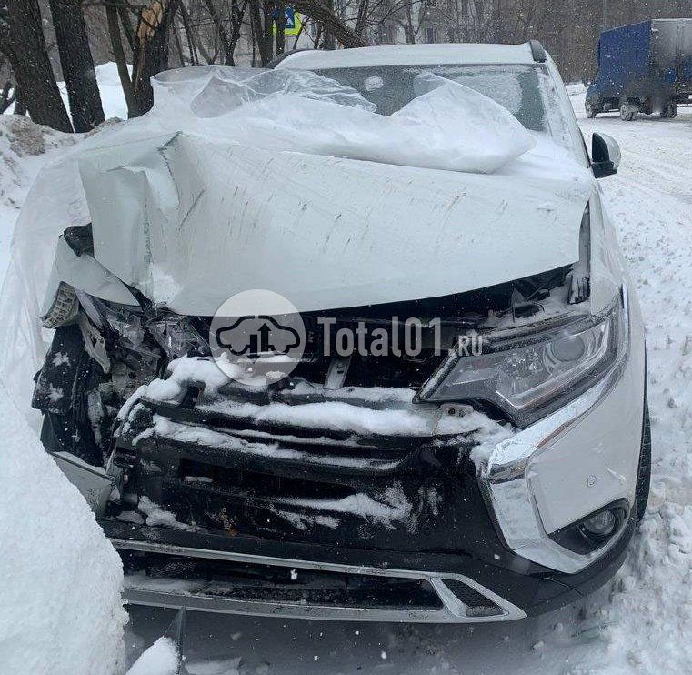 Фото Mitsubishi Outlander 2