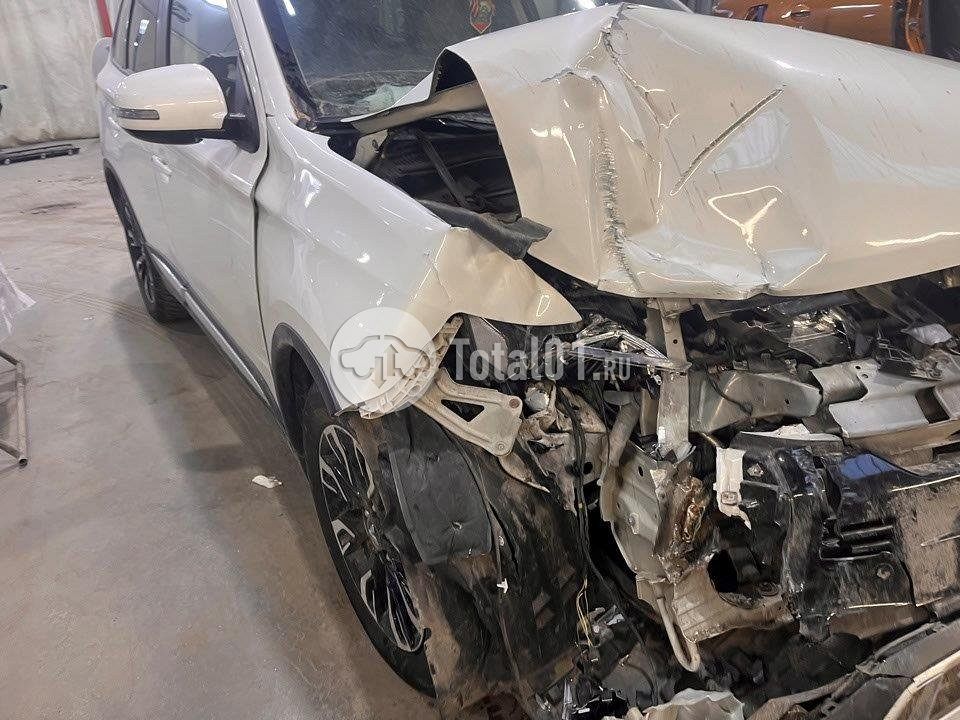 Фото Mitsubishi Outlander 108