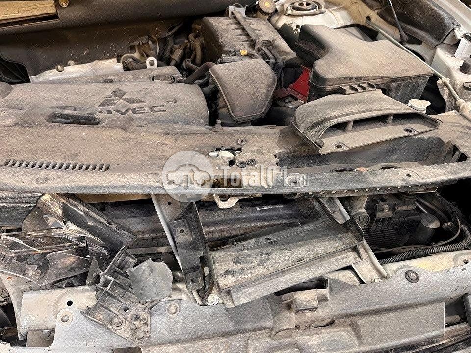 Фото Mitsubishi Outlander 196