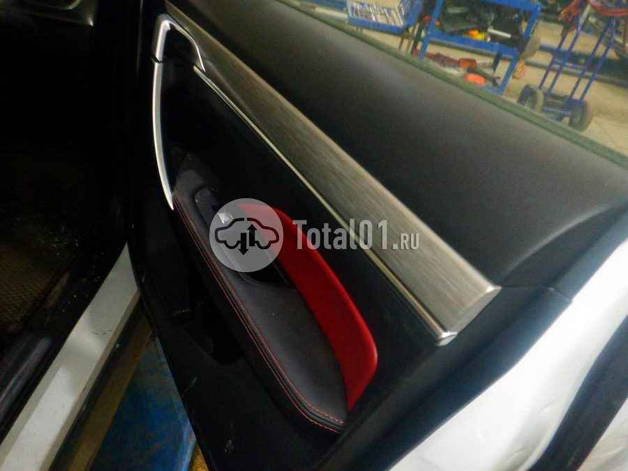 Фото Geely Coolray 24