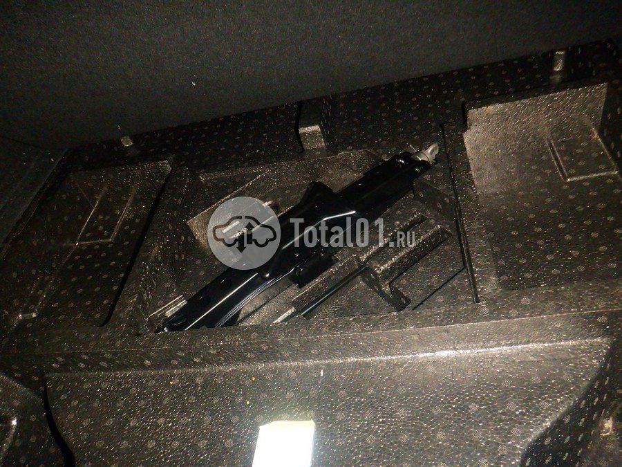 Фото Geely Coolray 70