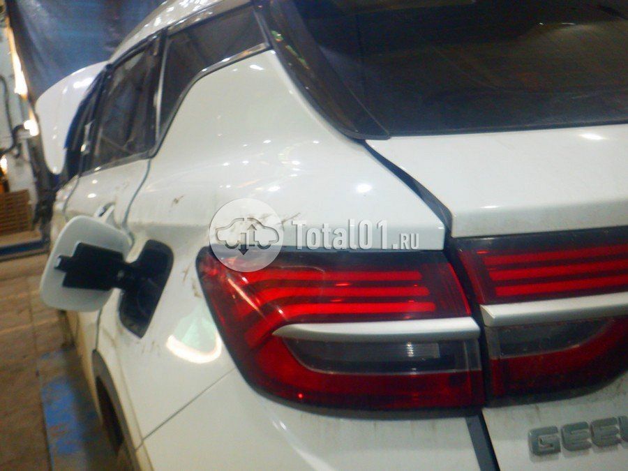 Фото Geely Coolray 156