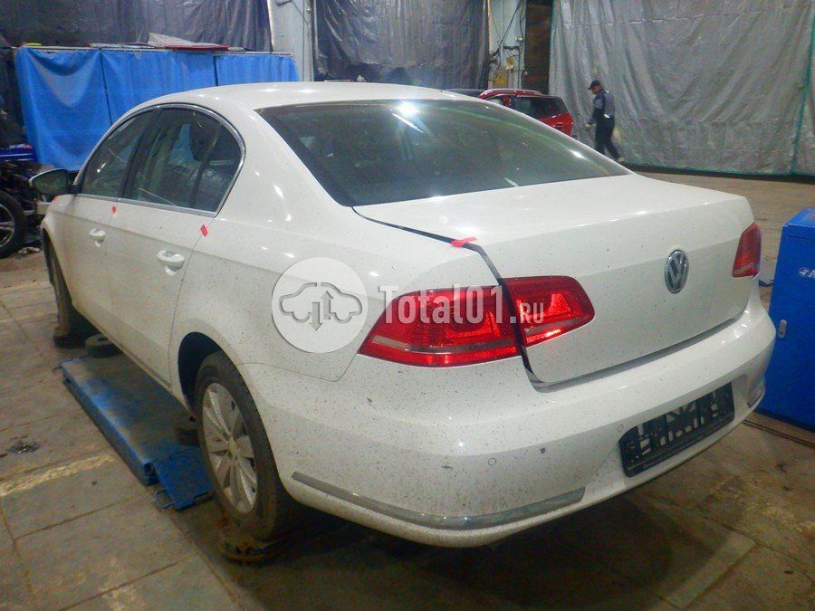 Фото Volkswagen Passat 16