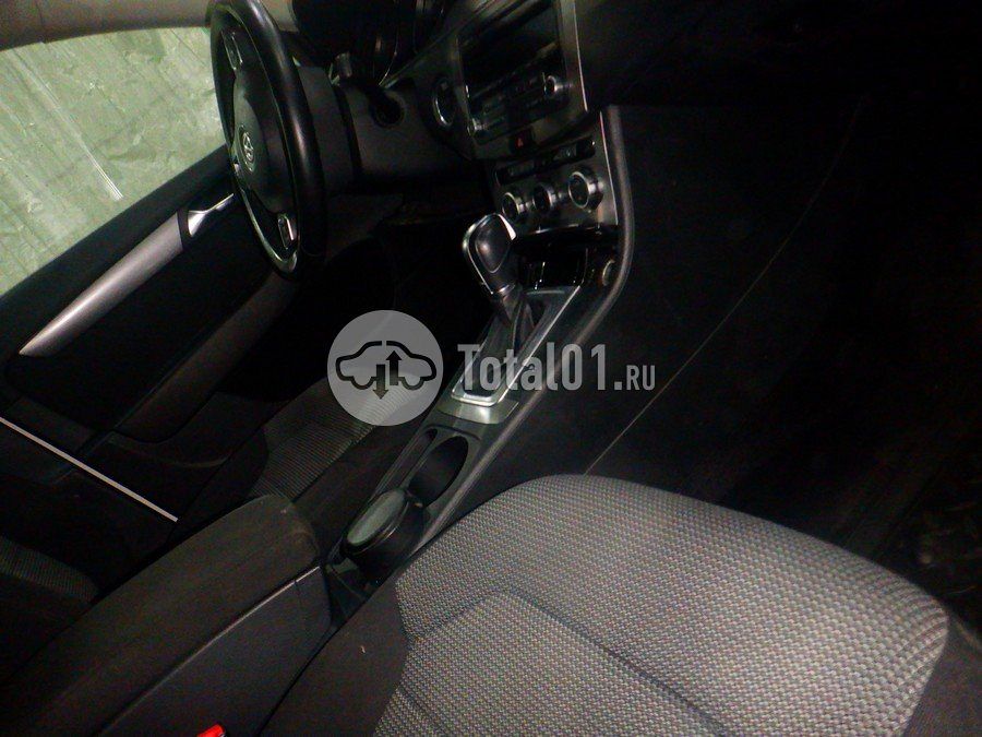 Фото Volkswagen Passat 32