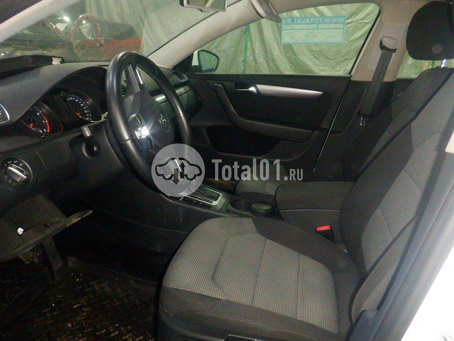 Фото Volkswagen Passat 60