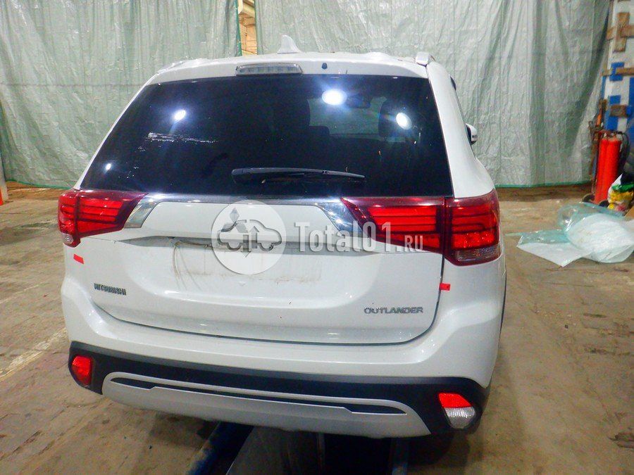 Фото Mitsubishi Outlander 12