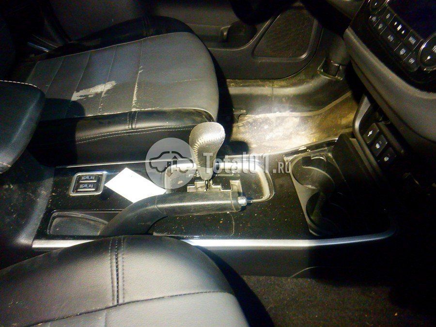 Фото Mitsubishi Outlander 28