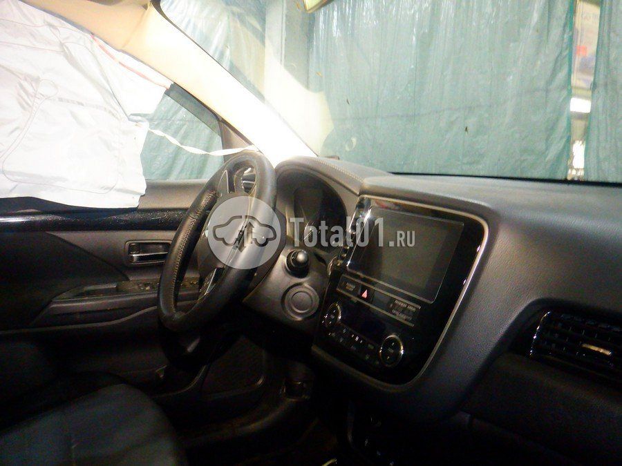 Фото Mitsubishi Outlander 30