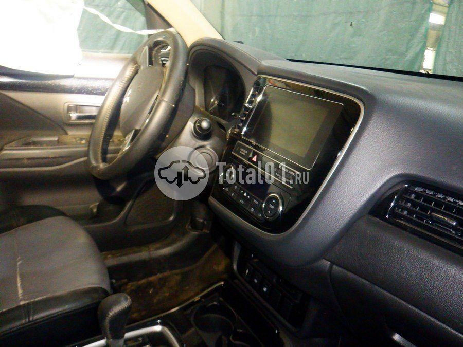 Фото Mitsubishi Outlander 38