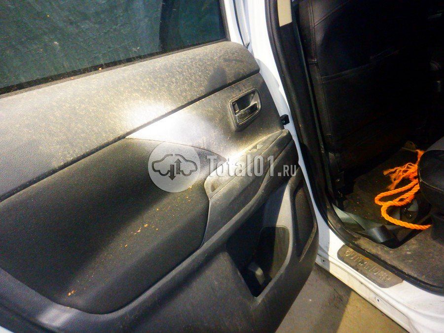 Фото Mitsubishi Outlander 78