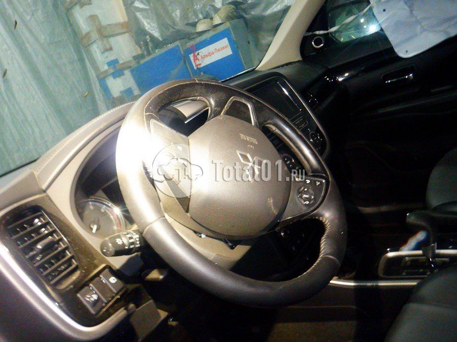 Фото Mitsubishi Outlander 102