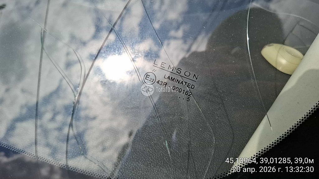 Фото Nissan Almera 20