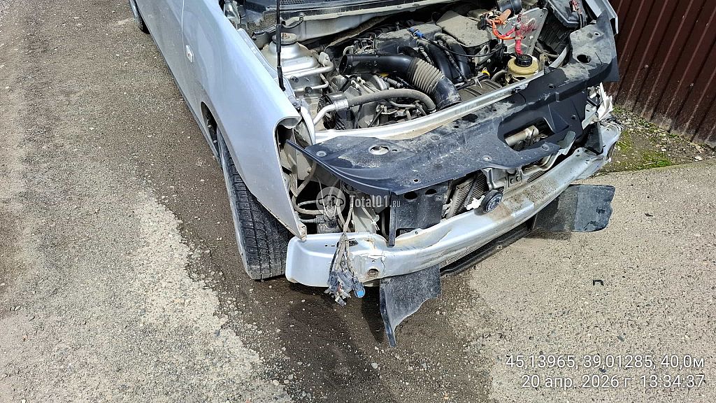 Фото Nissan Almera 38