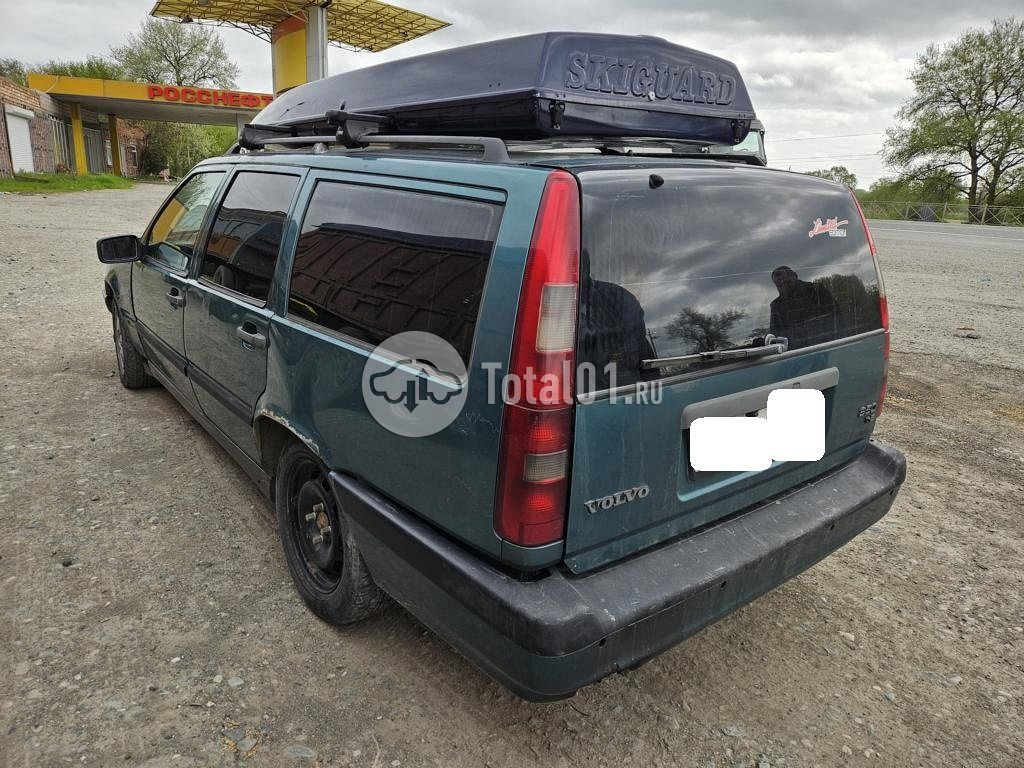 Фото Volvo 850 14