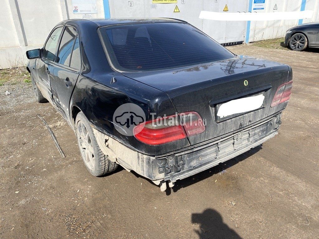 Фото Mercedes-Benz E-класс 6