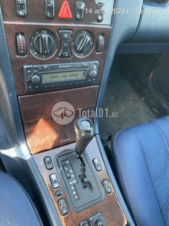 Фото Mercedes-Benz E-класс 10