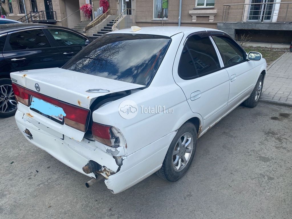 Фото Nissan Sunny 12