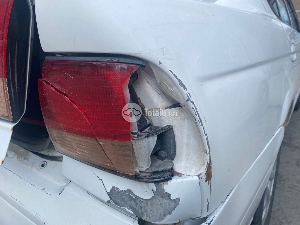 Фото Nissan Sunny 44