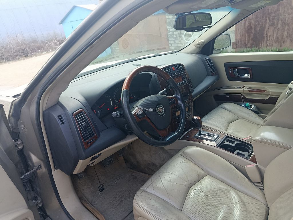 Фото Cadillac SRX 30