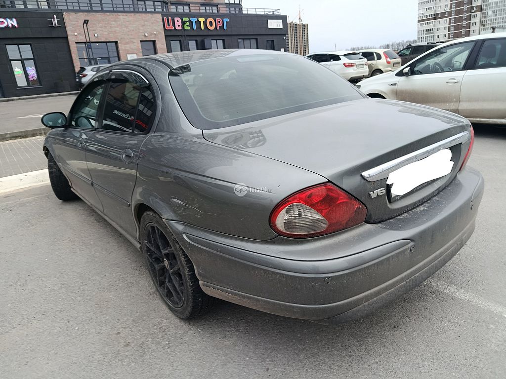 Фото Jaguar X-type 8