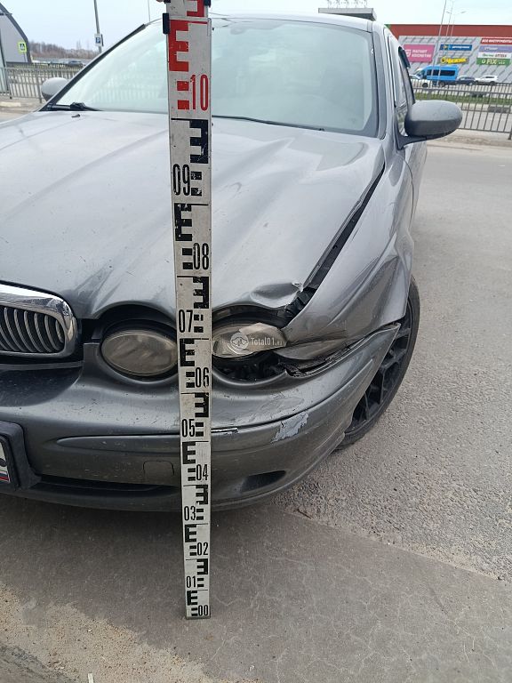 Фото Jaguar X-type 10