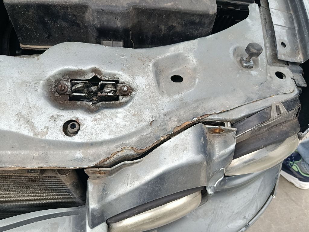 Фото Jaguar X-type 20