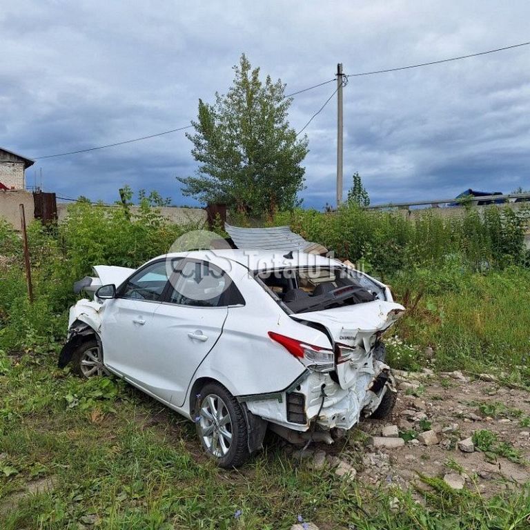 Фото Changan Alsvin 4