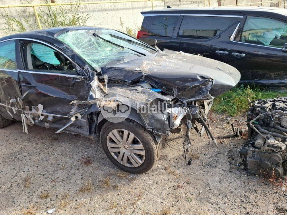 Фото Volkswagen Passat 14