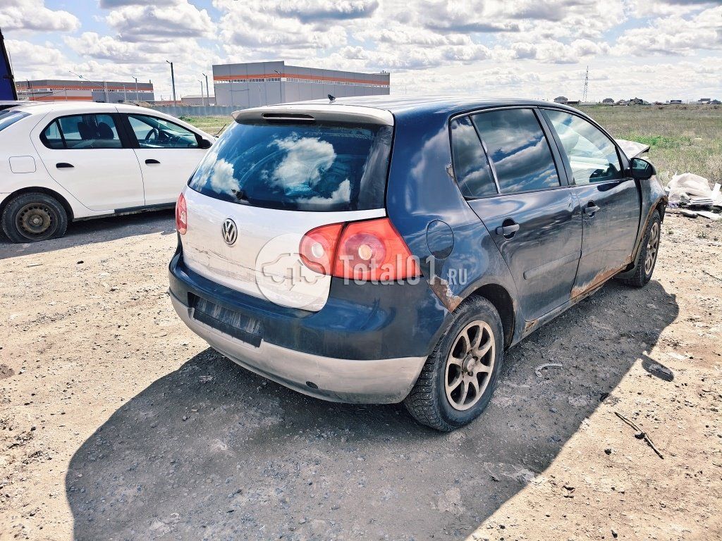 Фото Volkswagen Golf 6