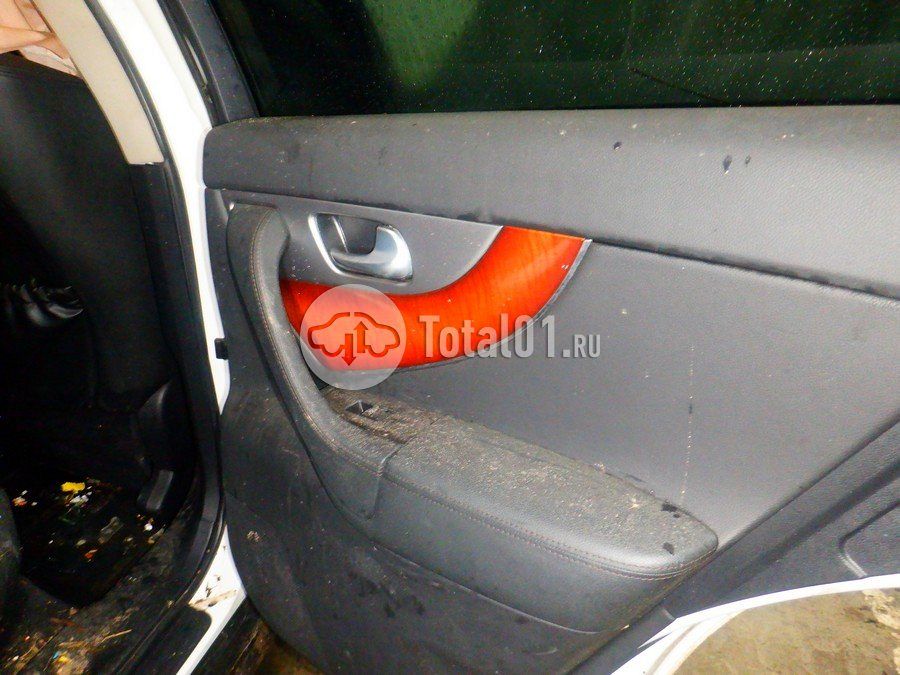 Фото Infiniti FX37 60