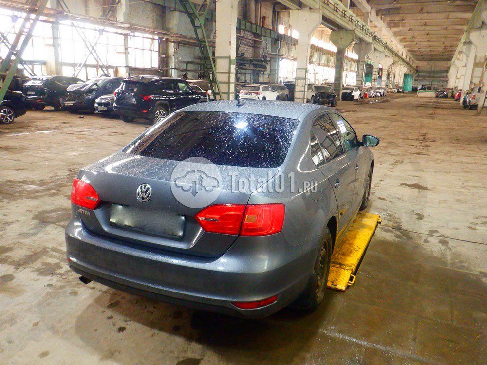 Фото Volkswagen Jetta 36