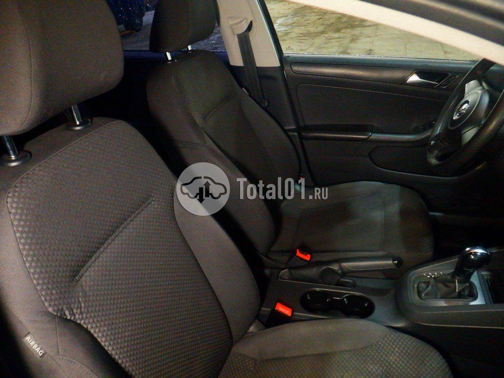 Фото Volkswagen Jetta 50