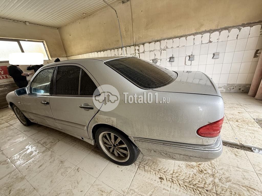 Фото Mercedes-Benz E-класс 14