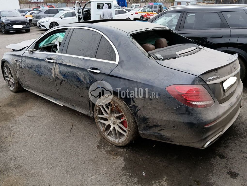 Фото Mercedes-Benz E-класс AMG 92