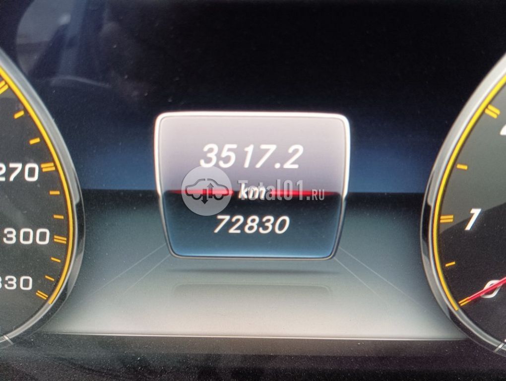 Фото Mercedes-Benz E-класс AMG 182