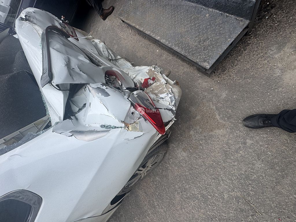 Фото Nissan Almera 36