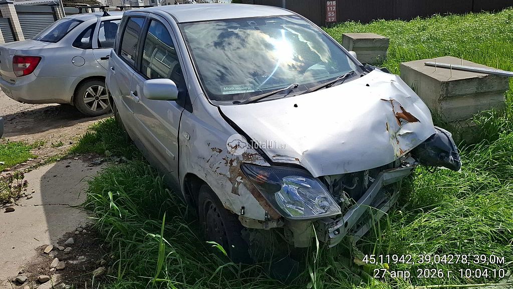 Фото Toyota Ist 8