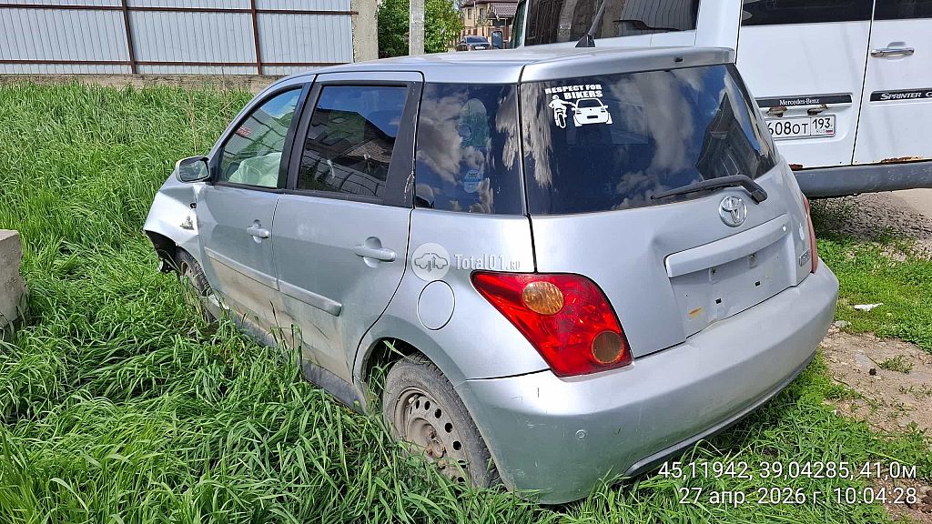 Фото Toyota Ist 12