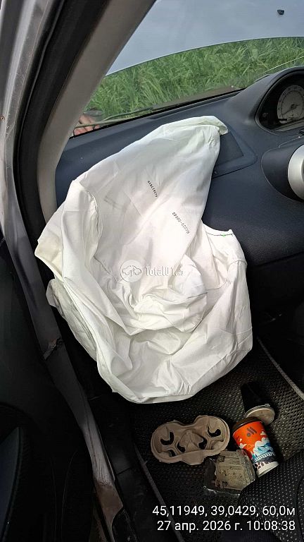 Фото Toyota Ist 46