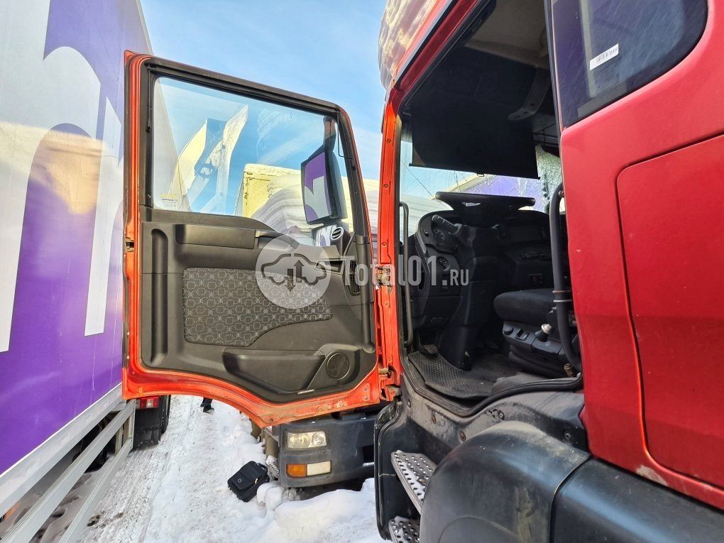 Фото Sitrak C7H 16