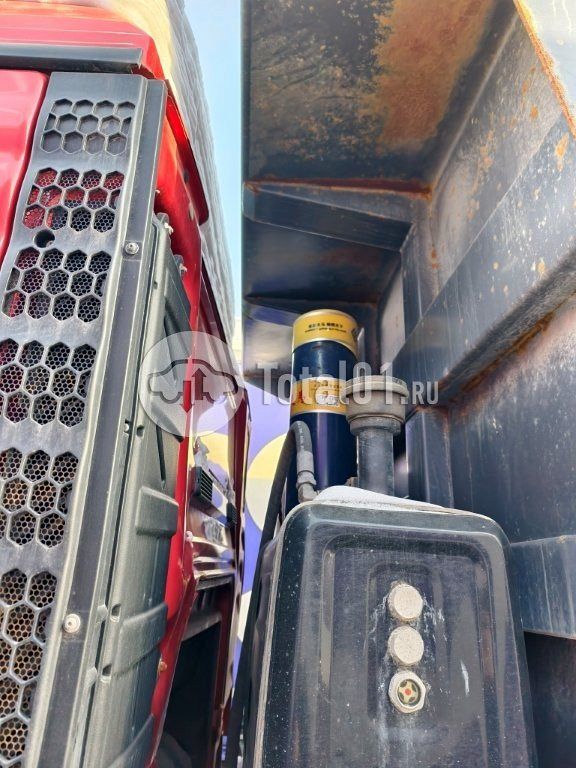 Фото Sitrak C7H 38