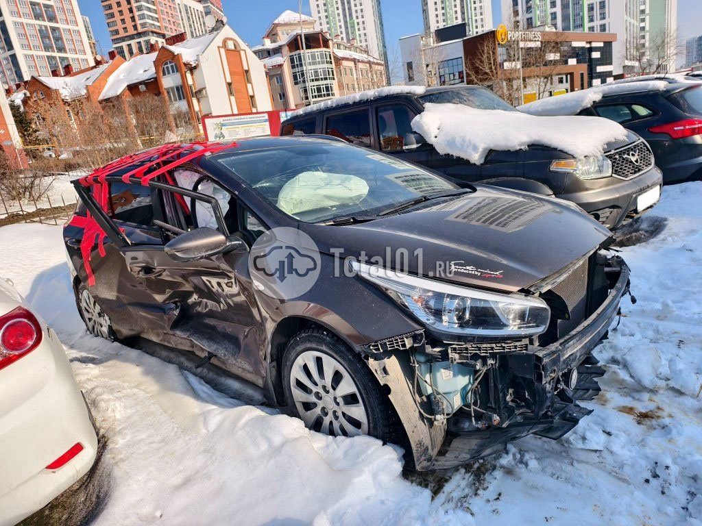 Фото KIA cee\'d 2