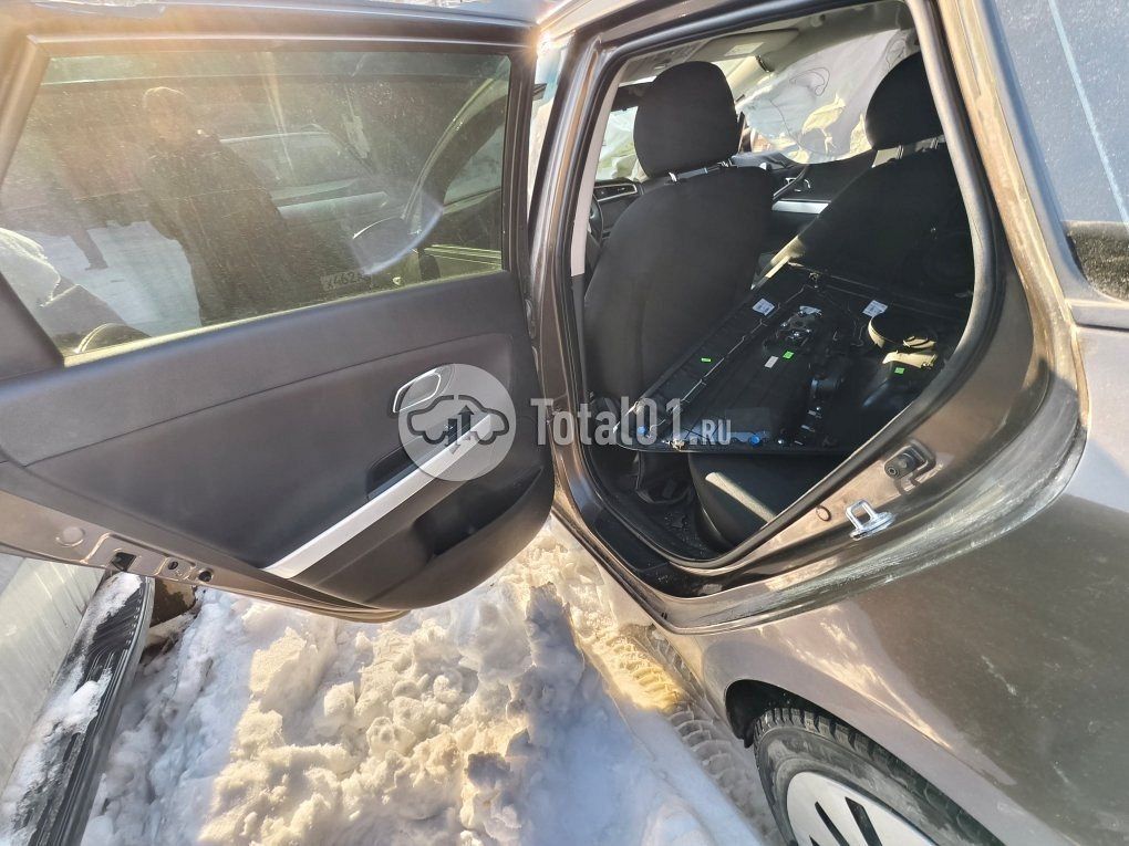 Фото KIA cee\'d 72