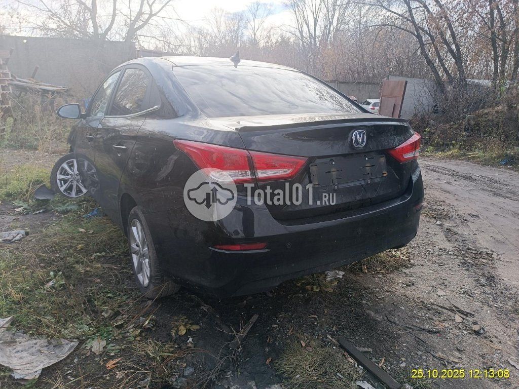 Фото Changan Alsvin 4