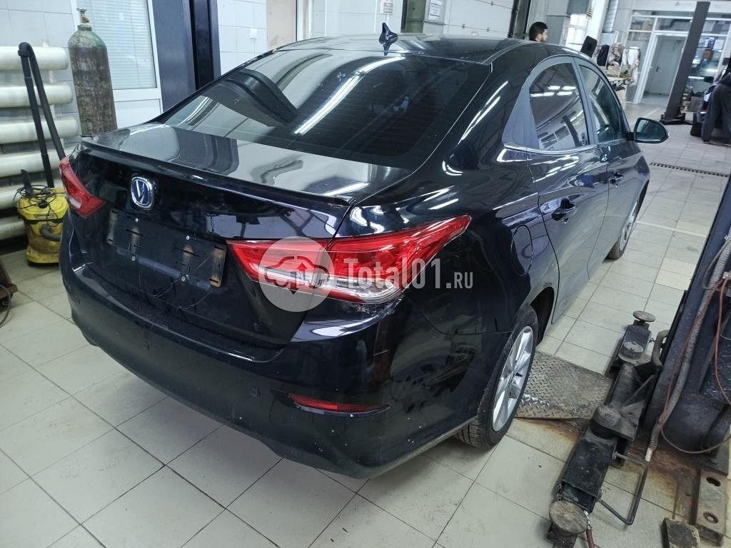 Фото Changan Alsvin 20